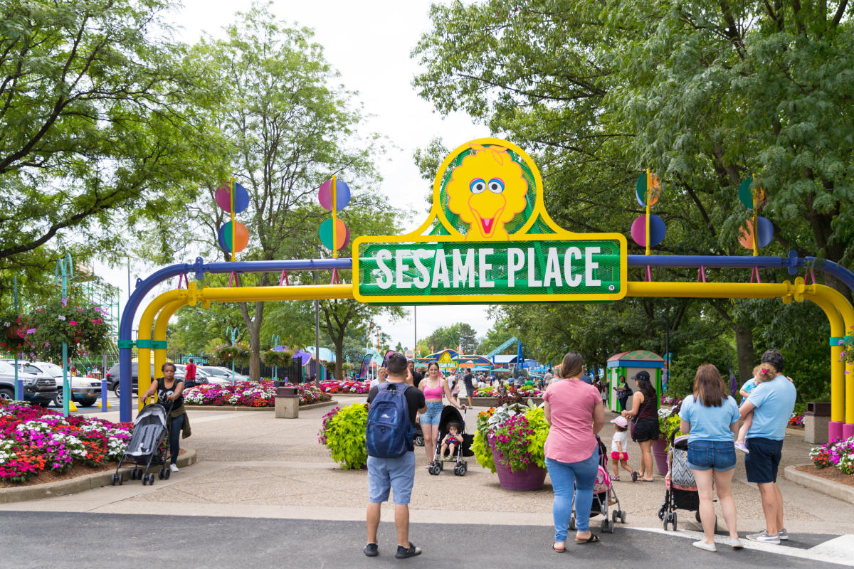 Kelly Rowland calls out Sesame Place over viral video