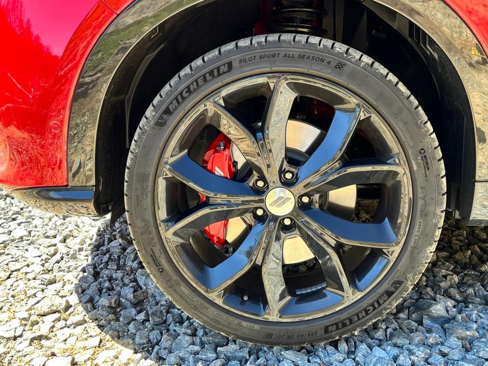 The Dodge Hornet offers Brembo brake calipers on all models.