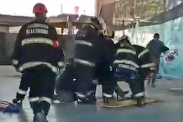 Derrumbe de una tribuna en la cancha del Club Ferro Carril Oeste