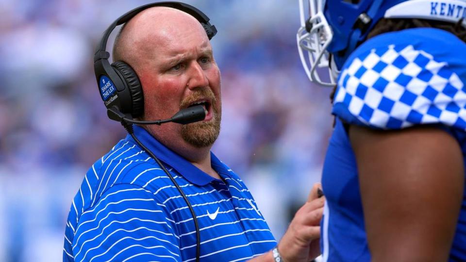 Zach Yenser will try to turn things around in his second season as offensive line coach at Kentucky.