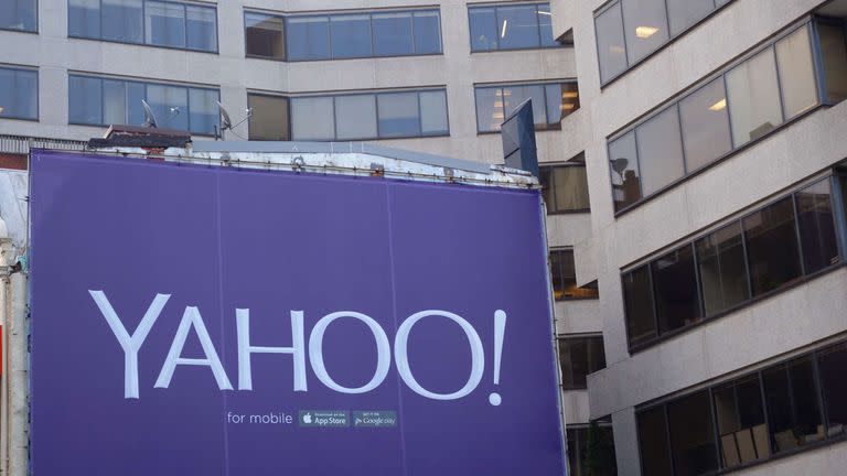 Yahoo planea vender el servicio de webmail y sus sitios de noticias y deportes, además de escindir su participación en Alibaba, valuada en 30.000 millones de dólares