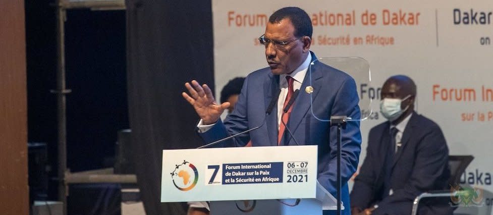 Le président nigérien le 6 décembre 2021 lors du 7e Forum international sur la paix et la sécurité en Afrique, à Dakar.
