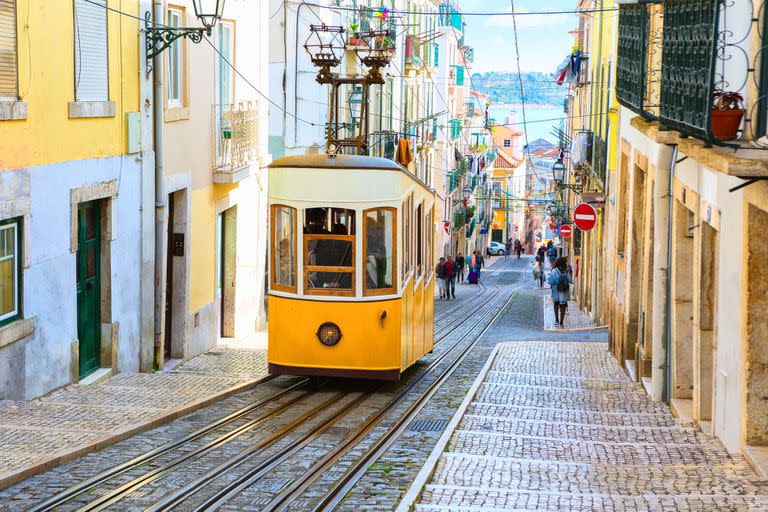 Portugal, que supo contener mejor la pandemia, ya recuperó la actividad turística