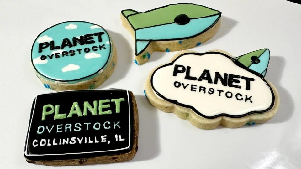 Customers will be able to enjoy custom cookies at the opening of the new Planet Overstock store in Collinsville.