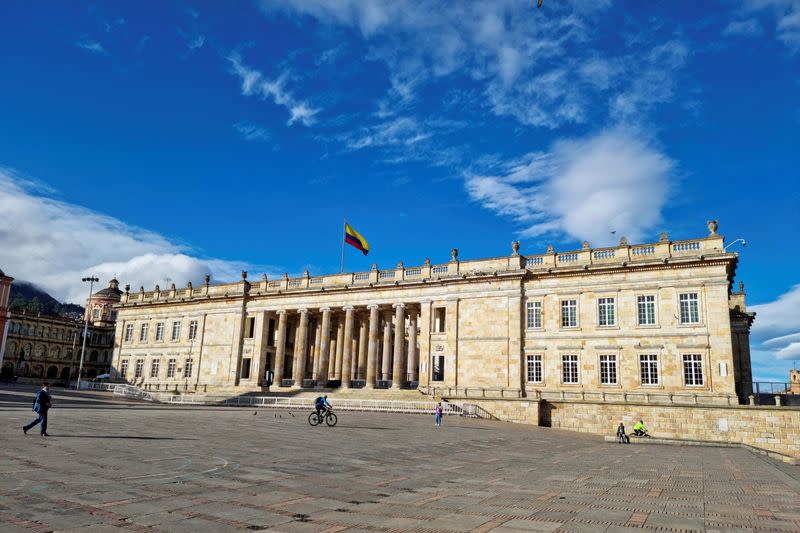 Foto de archivo. Vista general del Capitolio Nacional, sede del Congreso de Colombia en la Plaza de Bolívar de Bogotá