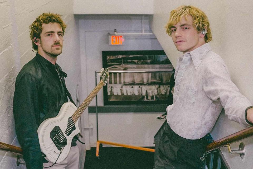 <p>Hunter Reynolds</p> Rocky and Ross Lynch of The Driver Era