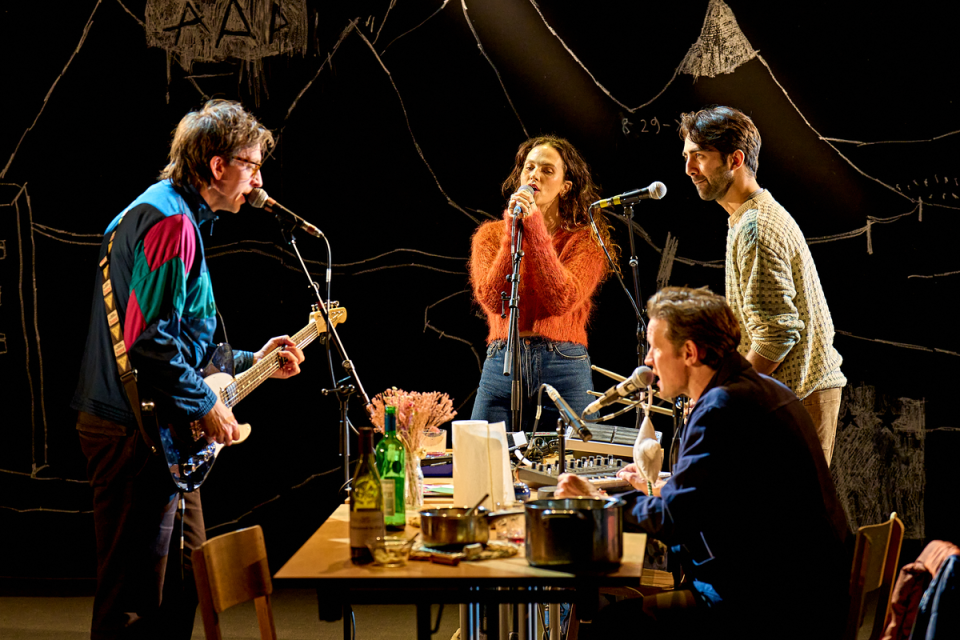 L-R ), Zachary Hart (Billing), Jessica Brown Findlay (Katharina Stockmann), Matt Smith (Dr Stockmann) and Shubham Saraf (Hovstad) in An Enemy of the People at the Duke of Yorks (Manuel Harlan)