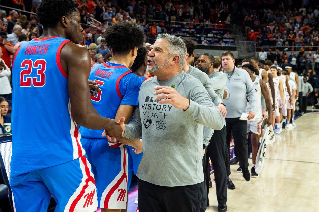 Auburn Tigers head coach Bruce Pearl shakes hands after the game at Auburn Arena in Auburn, Ala., on Wednesday, Feb. 23, 2022. Auburn Tigers defeated Mississippi Rebels 77-64.