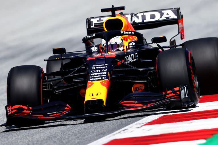 Max Verstappen, de Red Bull, largará en la primera posición en el Gran Premio de Estiria, un lugar por delante de Lewis Hamilton.