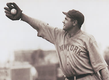 Lou Gehrig - New York Yankees - Jersey, Pristine Sets Highlight