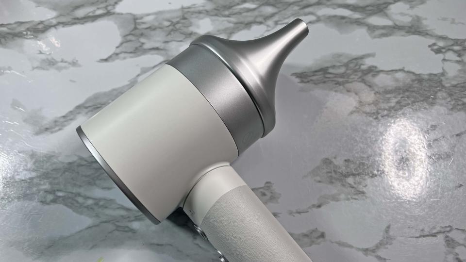 Zuvi Halo hair dryer