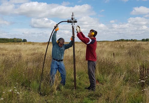 <span class="caption">Archaeologists studying the monument site from above ground.</span> <span class="attribution"><span class="source">University of Bradford</span></span>