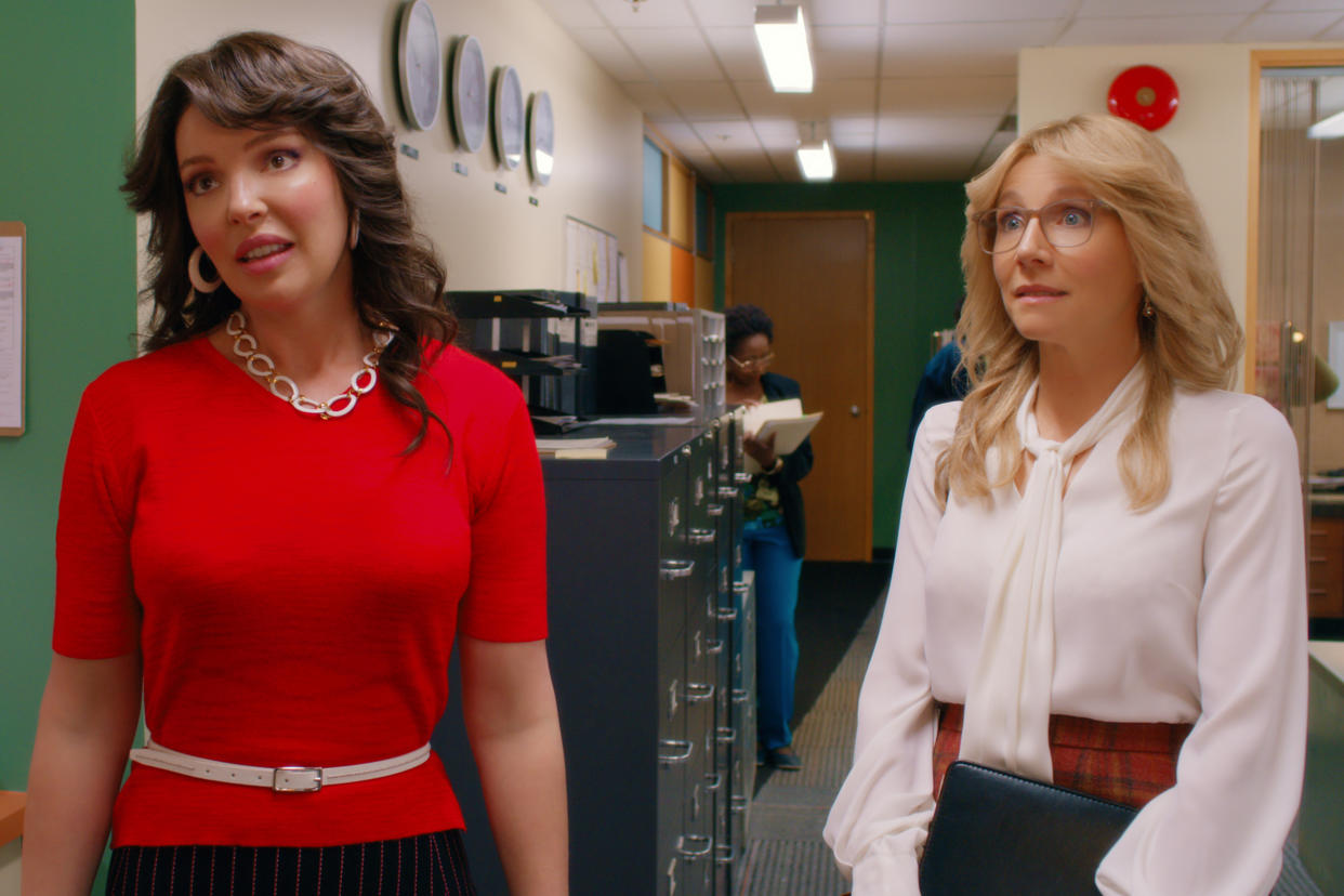 Katherine Heigl as Tully and Sarah Chalke as Kate. (Netflix)