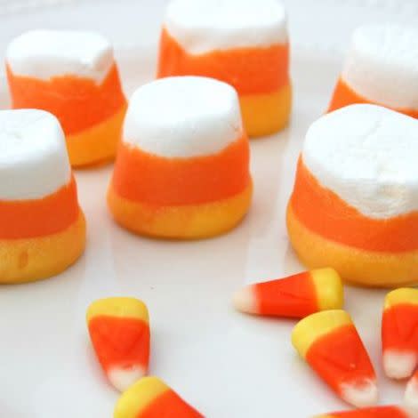 A fluffy tribute to candy corn.