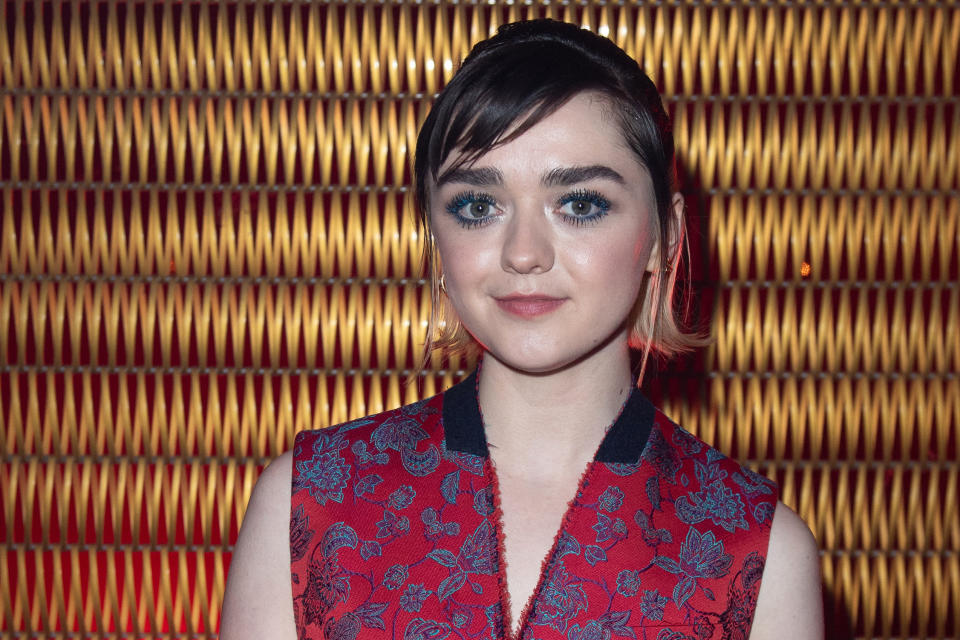 Maisie Williams liebt es, mit Mode und ihrem Aussehen zu experimentieren. (Bild: ddp)