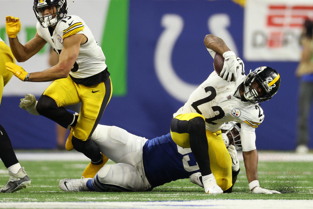 Steelers' Najee Harris suffers abdominal injury vs. Colts, forced to leave  'Monday Night Football' showdown 