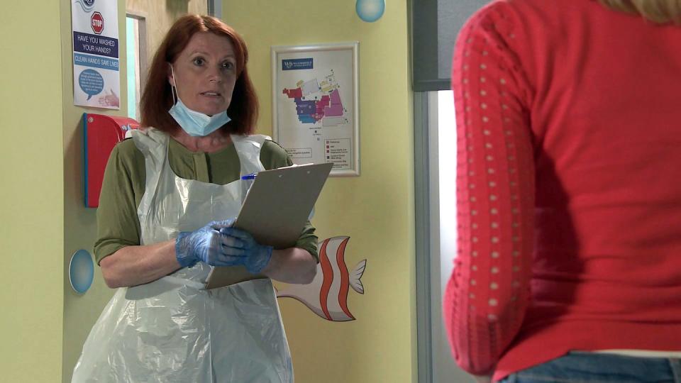 Monday, September 14: The doctor gives Leanne some news at the hospital