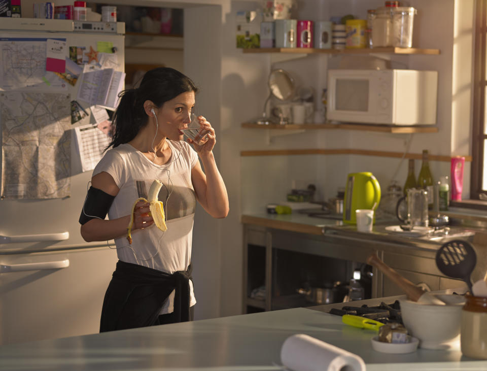 Un estilo de vida saludable es clave para el bienestar mental de las mujeres. Foto: 10’000 Hours/Getty Images