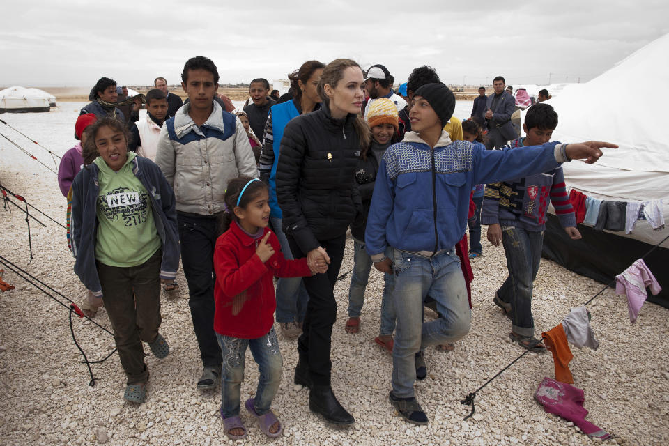 Angelina Jolie traf Bewohner von Mossul, wie die achtjährige Falak. (Bild: Getty Images)