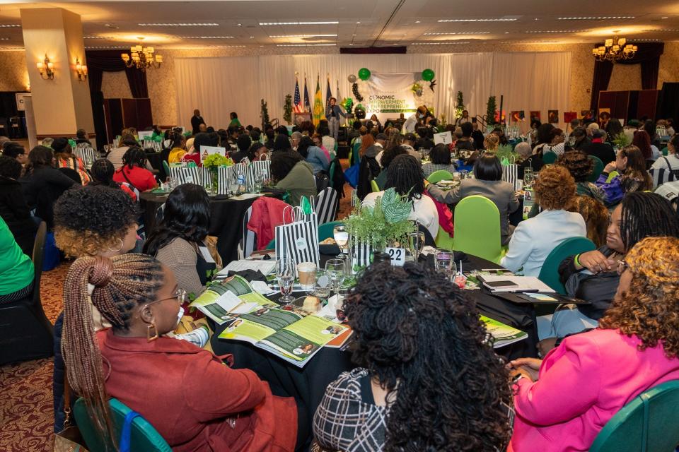 Dr. Mary Bisbee-Burrows brings Women’s Empowerment Weekend to the Rochester Riverside Convention Center in honor of Women’s History Month.