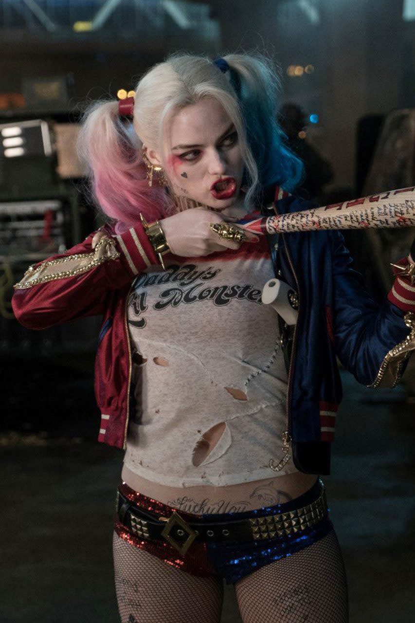 Margot Robbie在《自殺特攻隊》（Suicide Squad）中飾演Harley Quinn。
