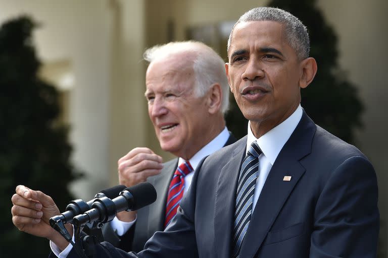 Joe Biden junto a Barack Obama