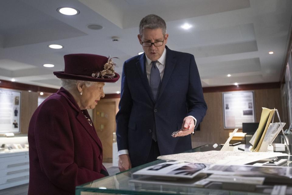 The Queen with Baron Parker, who will ceremonially break his white staff over the coffin (Victoria Jones/PA) (PA Wire)