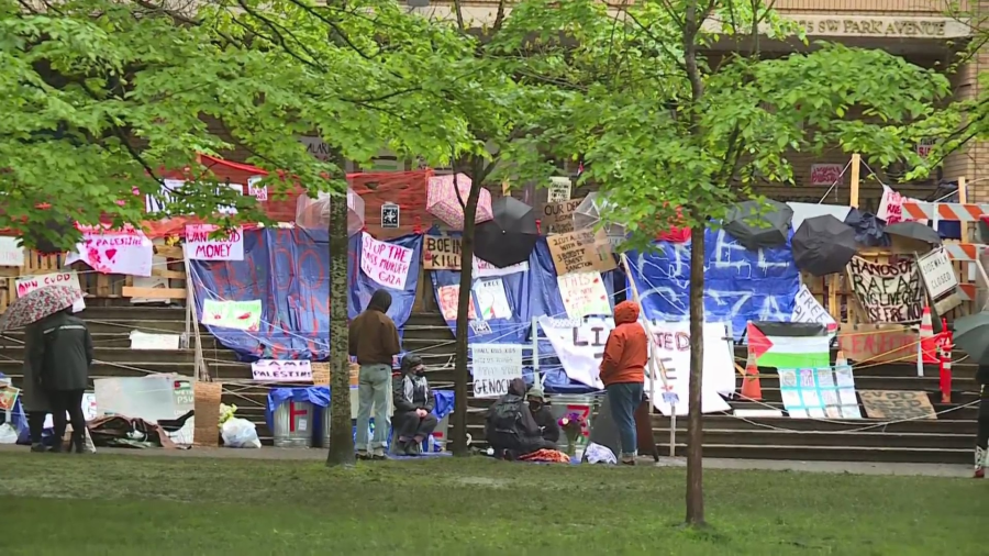 Protesters occupy PSU library as classes are canceled Tuesday