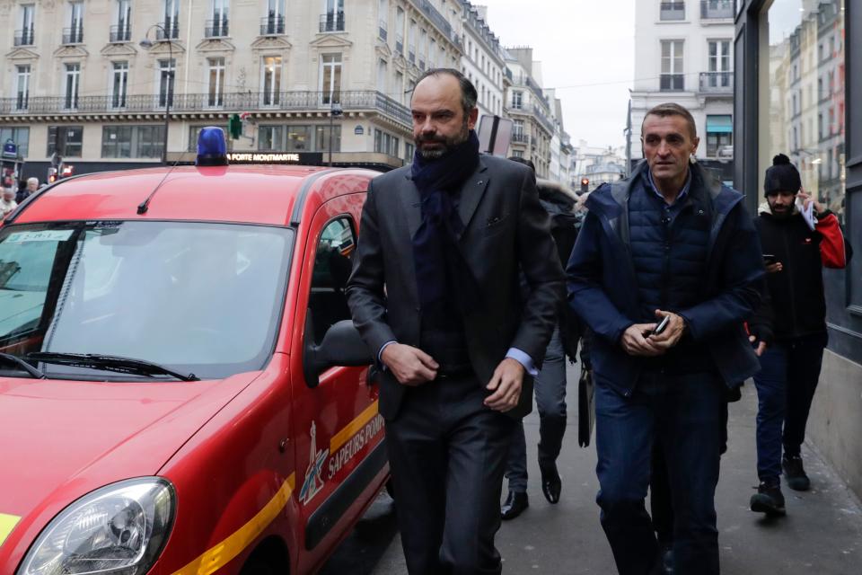 Une explosion ravage une boulangerie parisienne