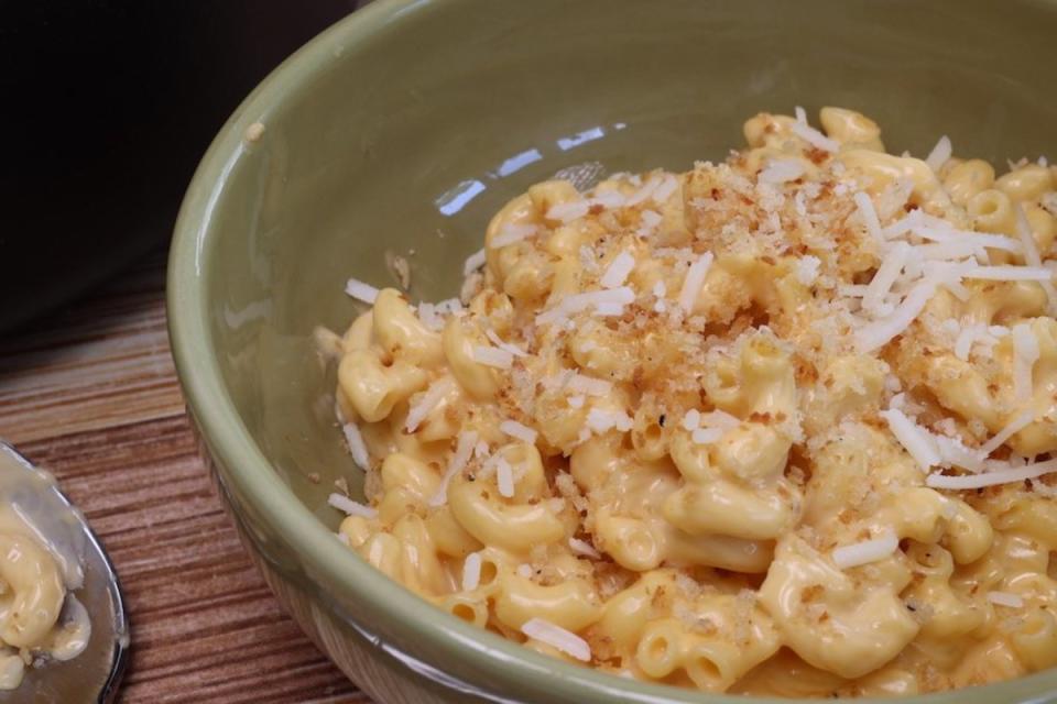 <p>Parade</p><p>It's a thousand times better than boxed mac.</p><p><strong>Get the recipe: <a href="https://www.yahoo.com/lifestyle/best-homemade-macaroni-cheese-everyone-145353396.html" data-ylk="slk:Best Homemade Mac and Cheese;elm:context_link;itc:0;sec:content-canvas;outcm:mb_qualified_link;_E:mb_qualified_link;ct:story;" class="link  yahoo-link">Best Homemade Mac and Cheese</a></strong></p>