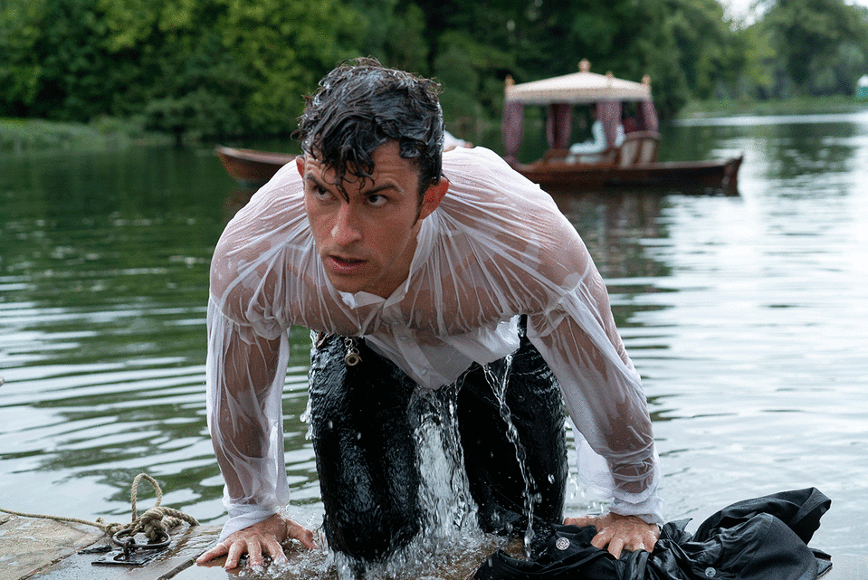 Jonathan Bailey has a Mr Darcy moment as Anthony. (Netflix)