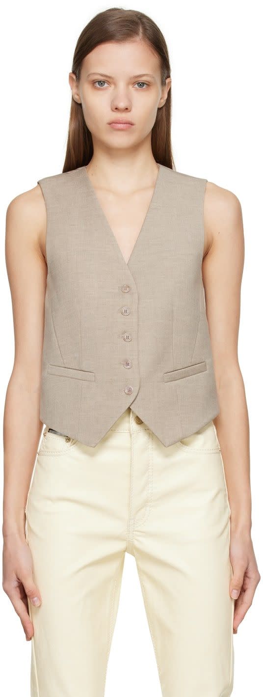 15) Lightweight plain-woven tencel-blend vest.