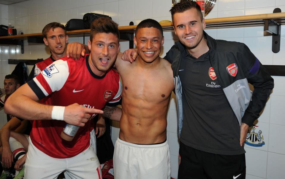 Ο Olivier Giroud, ο Alex Oxlade-Chamberlain και ο Carl Jenkinson είναι ευχαριστημένοι με την τέταρτη θέση