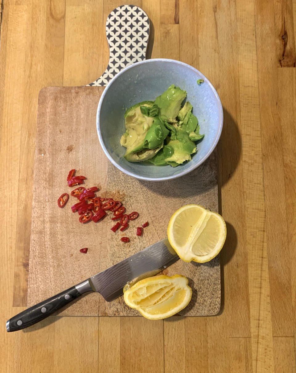 Slicing pepper for guacamole