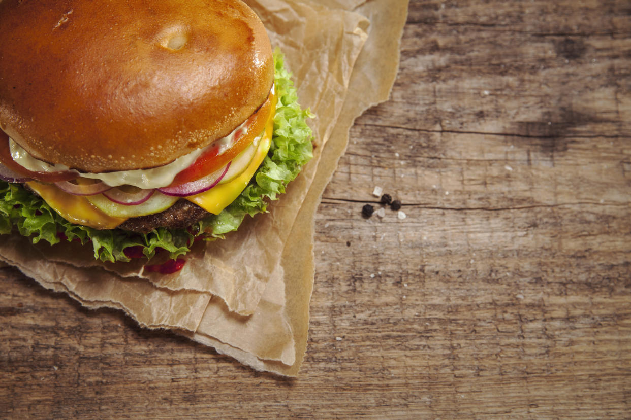 Is there such a thing as a flexitarian burger? [Photo: Getty]