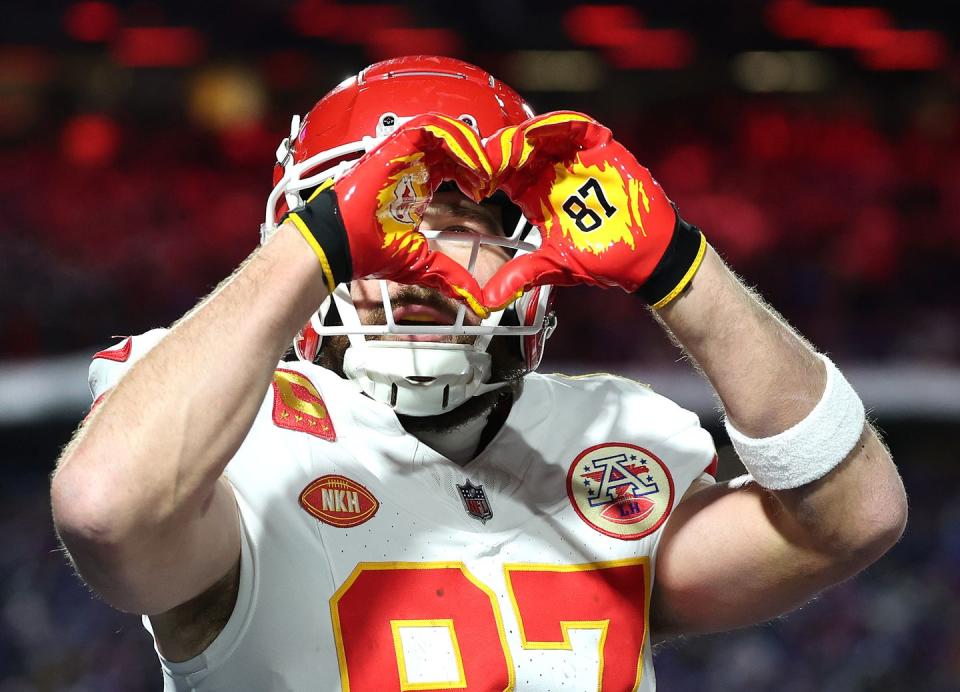 orchard park, new york january 21 1 87 of the kansas city chiefs celebrates after scoring a 22 yard touchdown against the buffalo bills during the second quarter in the afc divisional playoff game at highmark stadium on january 21, 2024 in orchard park, new york photo by al bellogetty images