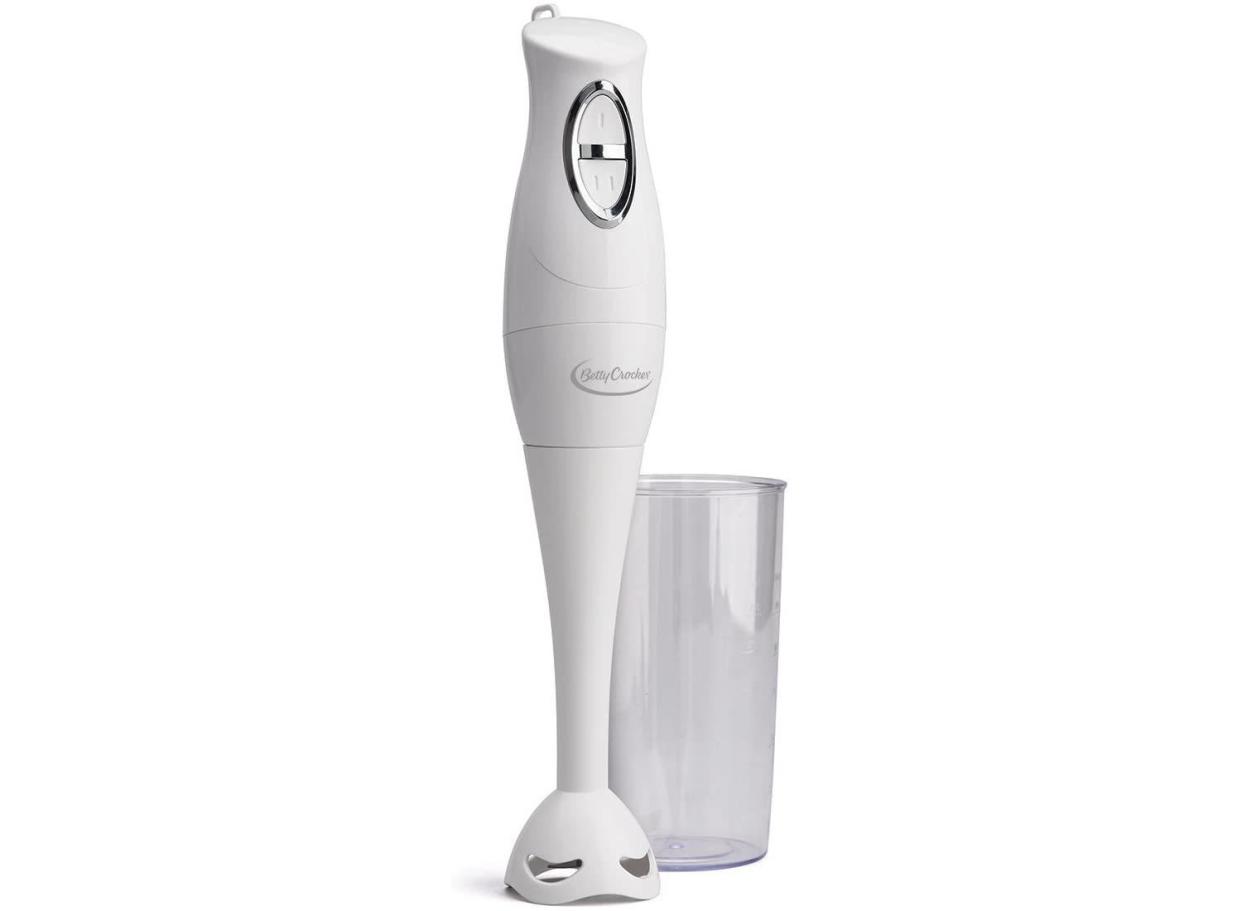 Betty Crocker's hand blender set is perfect for all your needs. (Source: Amazon)