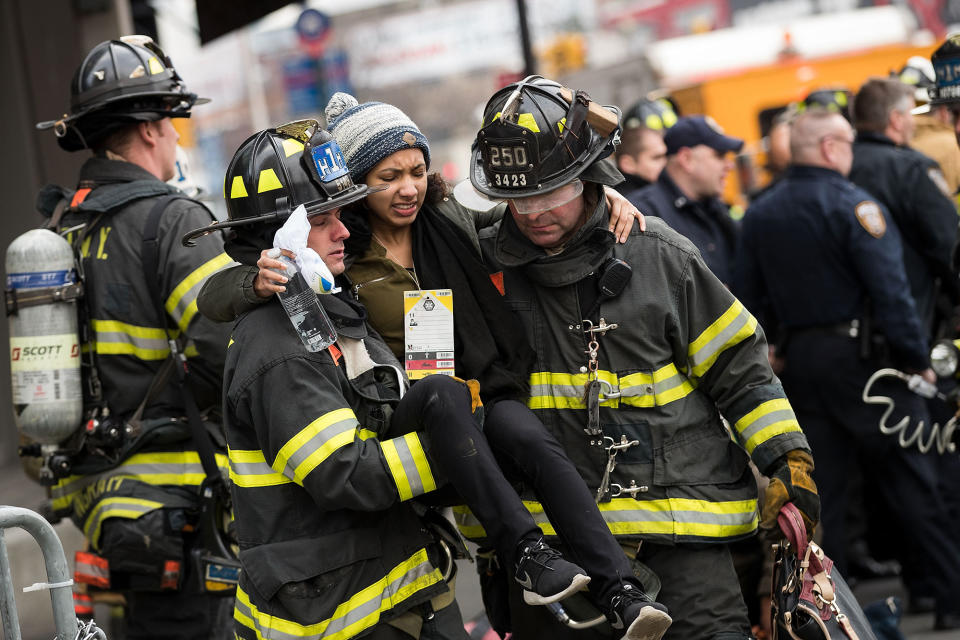 Long Island Rail Road commuter train derails in Brooklyn