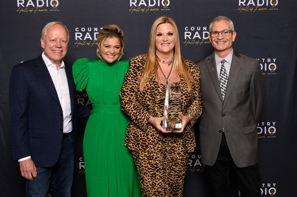 Country Radio Hall of Fame Celebrates New Inductees, Honors Trisha