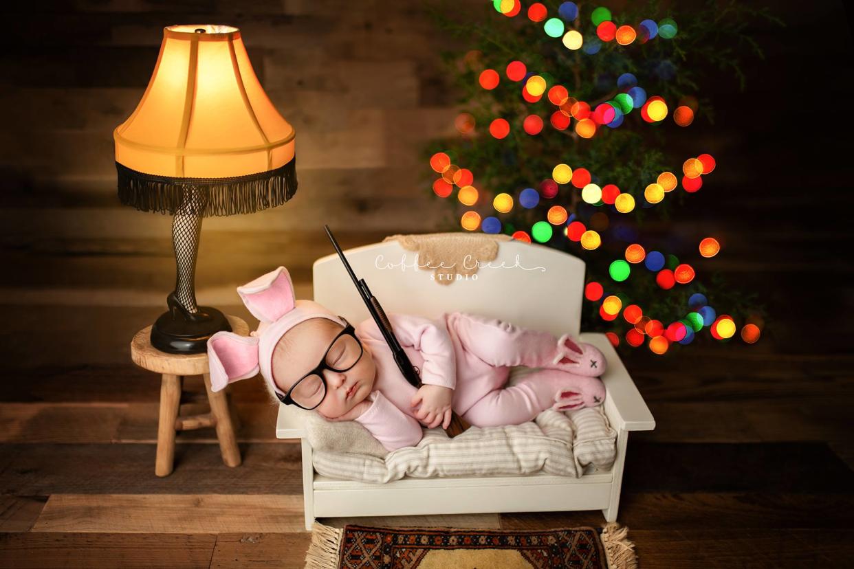 An Indiana photographer is in hot water for re-creating scene from <em>A Christmas Story.</em> (Photo: Coffee Creek Studio)