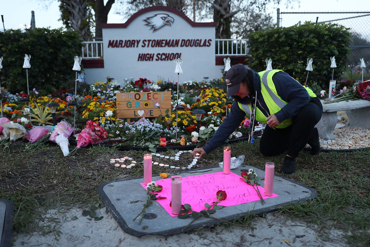 Fred Guttenberg’s <span>14-year-old daughter, Jaime, was one of the 17 people killed in the mass shooting at Marjory Stoneman Douglas High School</span>. (Photo: Joe Raedle/Getty Images)