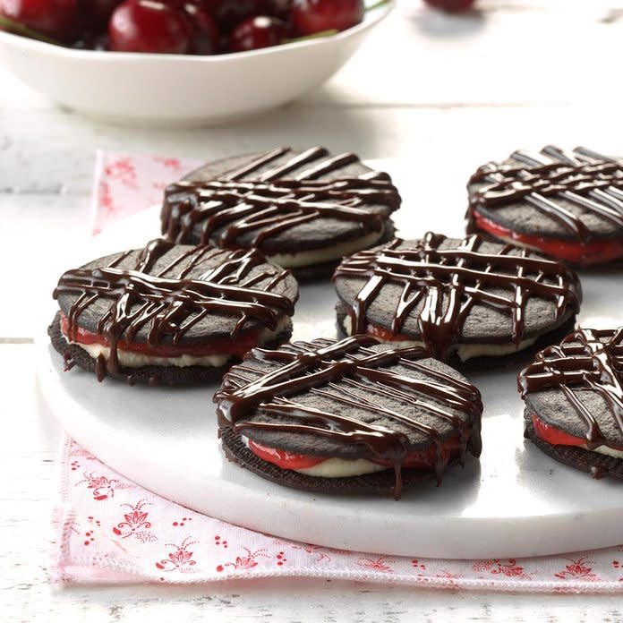 Black Forest Icebox Cookies Exps Ucsbz17 150444 C05 26 5b 2