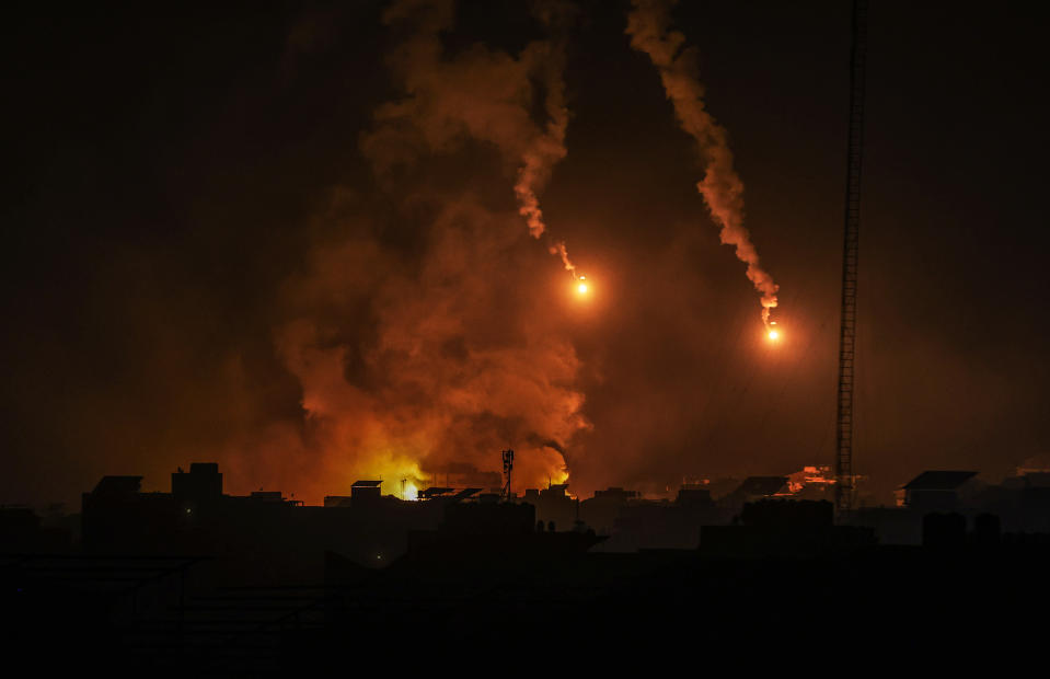以色列國防軍8日稱，他們摧毀了130個哈瑪斯地道豎井，部隊已經推進到加薩市（Gaza City）中心地帶。(Photo by Ali Jadallah/Anadolu/Getty Images)