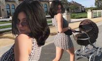 <p>Kylie Jenner porta in giro Stormi con un passeggino di Fendi che costa 12500 dollari. Speriamo non pesti nulla con quelle ruote! </p>