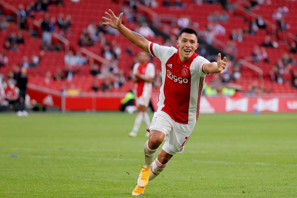  Lisandro Martinez of Ajax celebrates 3-0 during the Dutch Eredivisie match between Ajax v RKC Waalwijk - Erwin Spek/Soccrates/Getty Images