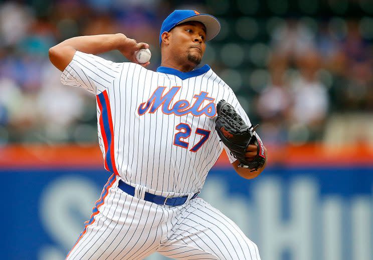 NEW YORK, NY - JULY 31: Jeurys Familia #27 of the New York Mets pitches in the ninth inning against the Colorado Rockies at Citi Field on July 31, 2016 in the Flushing neighborhood of the Queens borough of New York City. (Photo by Jim McIsaac/Getty Images)