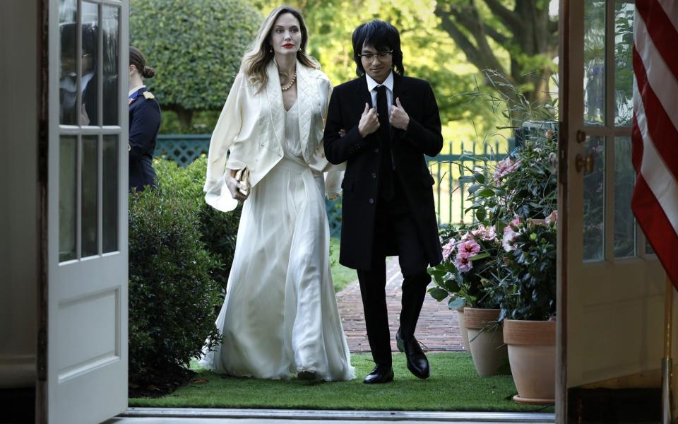 Actress Angelina Jolie and her son Maddox attended the black-tie dinner at the White House - Anna Moneymaker/Getty Images