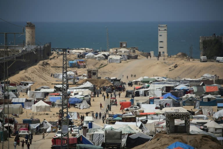 A camp for displaced people in Rafah in the southern Gaza Strip by the border with Egypt on April 28, 2024, amid the ongoing conflict between Israel and Hamas (-)