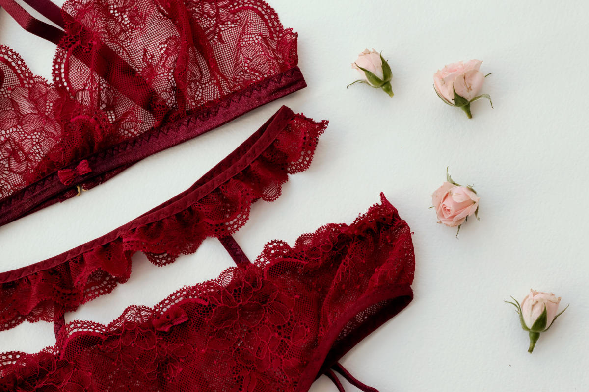 Oh La La Cheri Embroide Lace Open Cup Bra & Thong Set At Nordstrom in Red