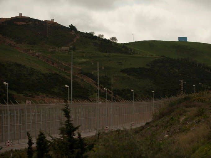 afp nearly 400 migrants storm border at spains ceuta